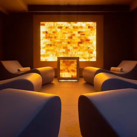 Amphora Hotel