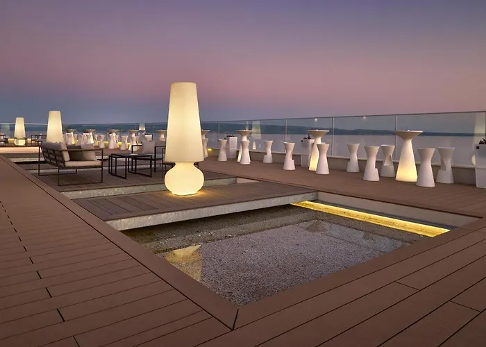 Amphora ホテル 4*